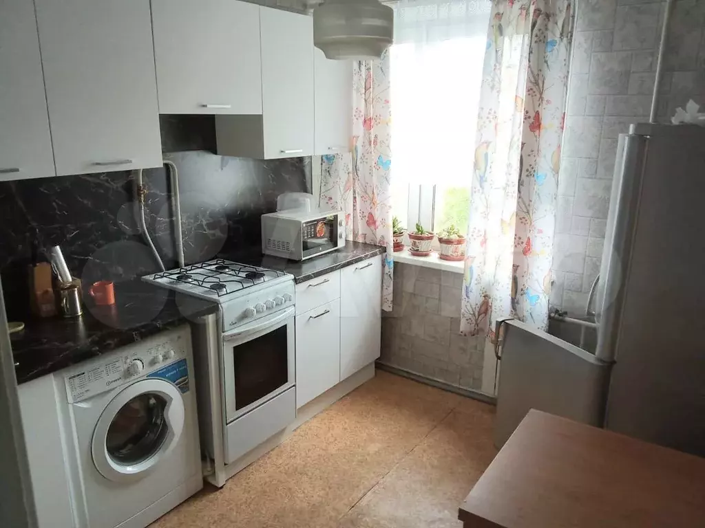 2-к. квартира, 45 м, 9/9 эт. - Фото 0