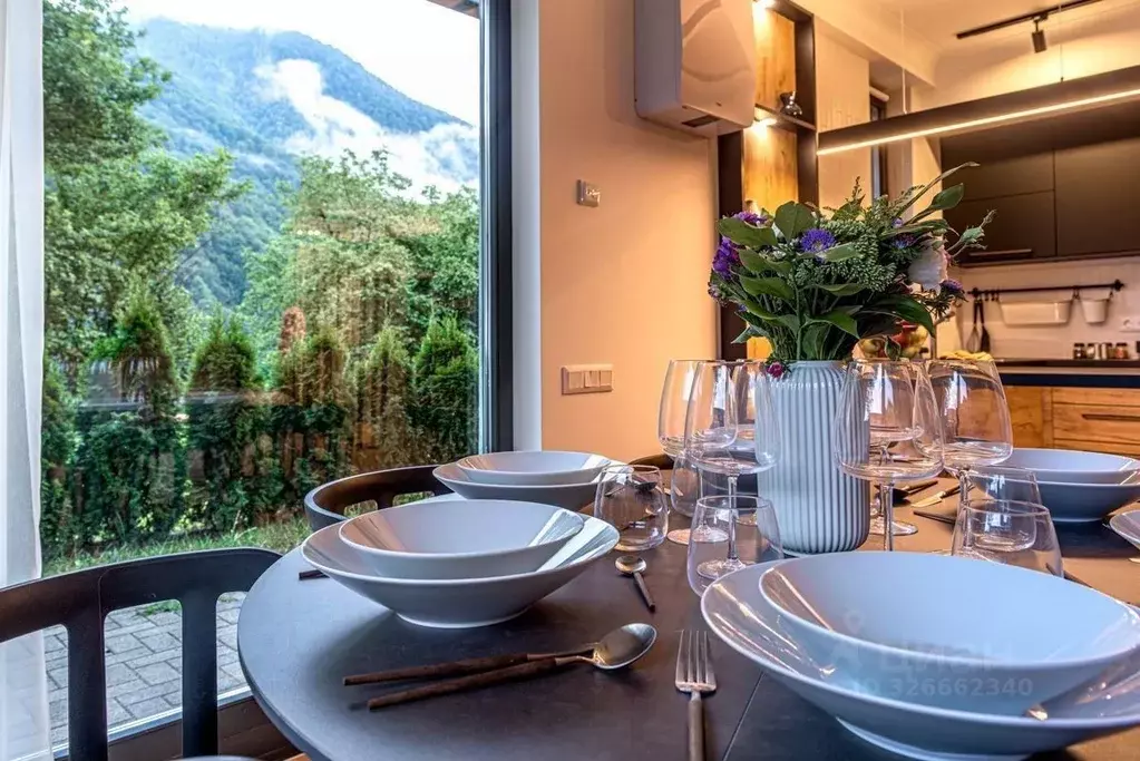 2-к кв. Краснодарский край, Сочи Красная Поляна пгт, ул. Защитников ... - Фото 1