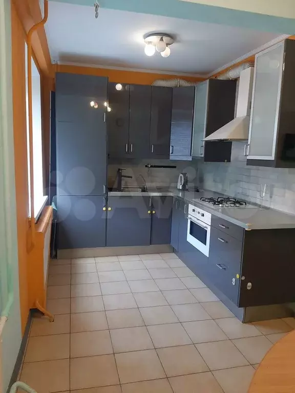 2-к. квартира, 58 м, 2/5 эт. - Фото 1