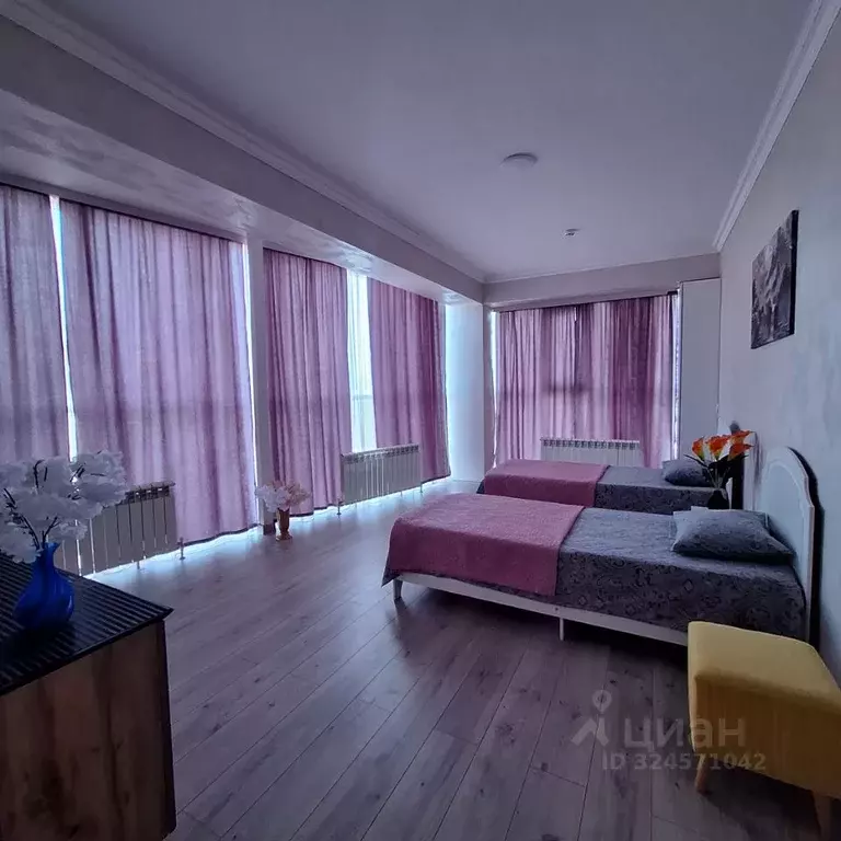 3-к кв. Чеченская республика, Грозный Петропавловское ш., 10Б (150.0 ... - Фото 1