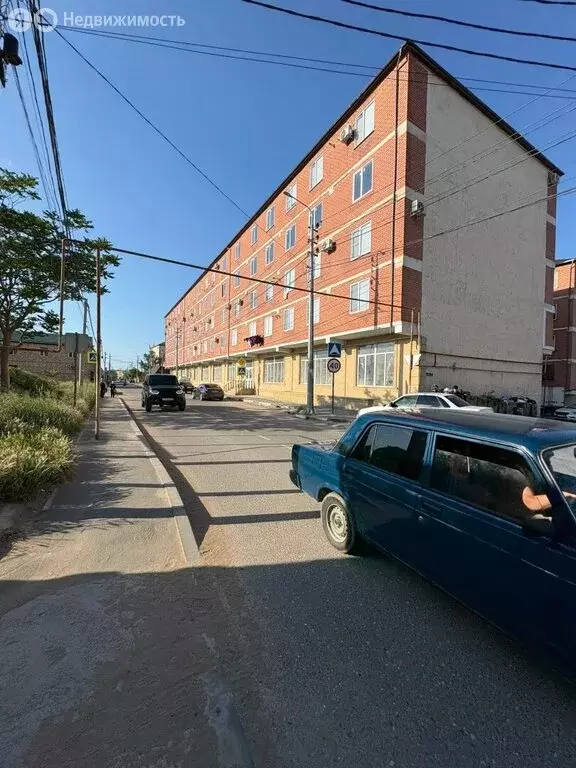 2-комнатная квартира: Дербент, улица Назима Казиахмедова, 12 (82 м) - Фото 1