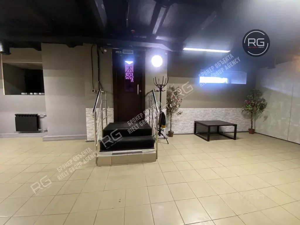 Помещение свободного назначения в Санкт-Петербург наб. Обводного ... - Фото 2