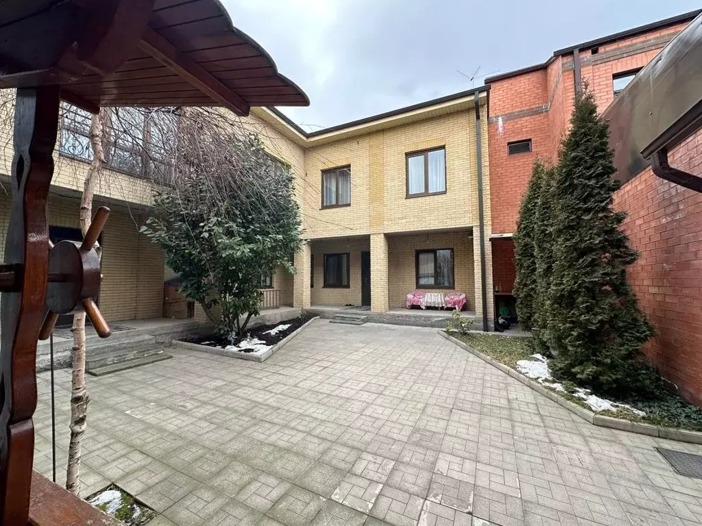 Дом в Северная Осетия, Владикавказ ул. Коцоева, 85 (280 м) - Фото 0