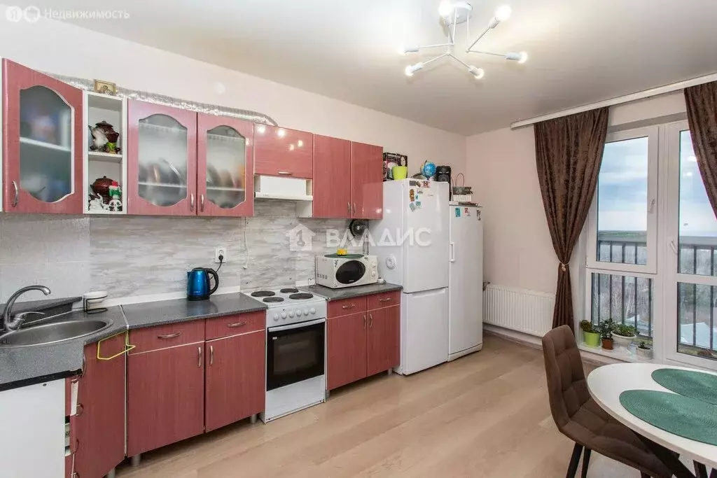 2-комнатная квартира: Тобольск, улица Радищева, 21 (53.1 м) - Фото 0