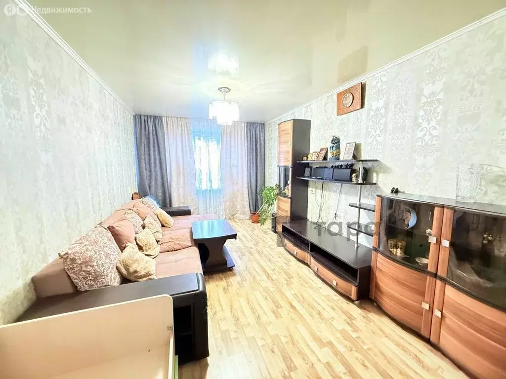 3-комнатная квартира: Челябинск, улица Косарева, 52 (66 м) - Фото 1