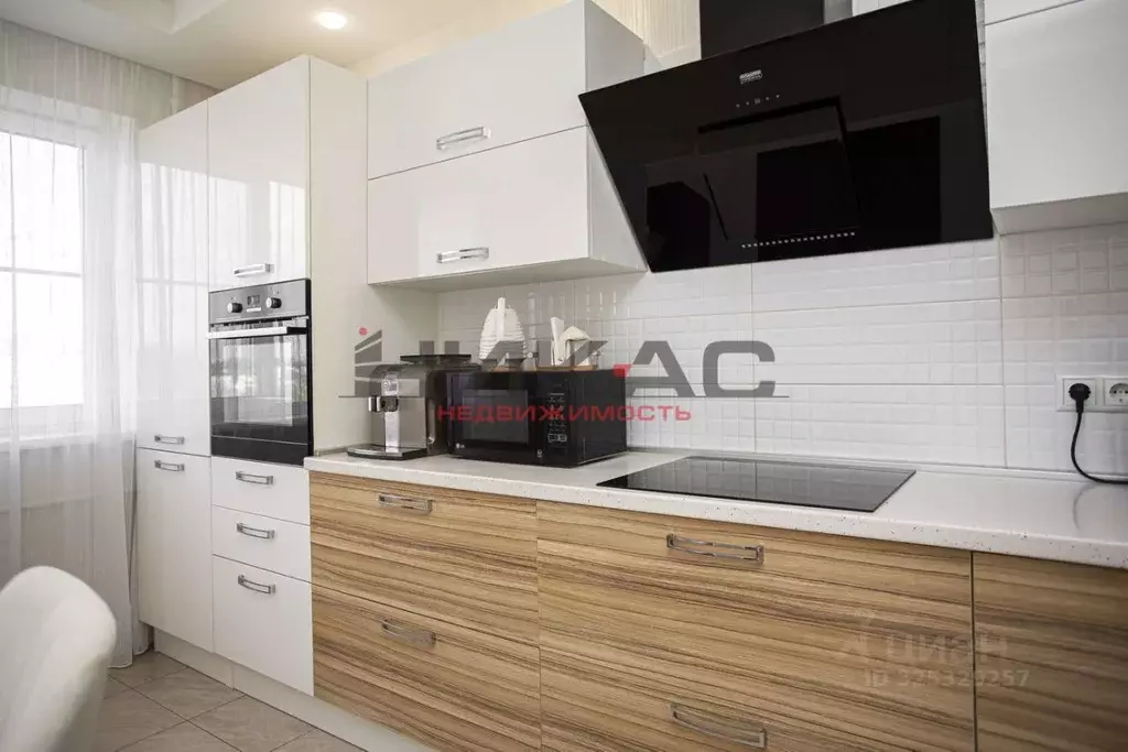 3-к кв. Ярославская область, Ярославль ул. Ньютона, 31к2 (82.1 м) - Фото 2