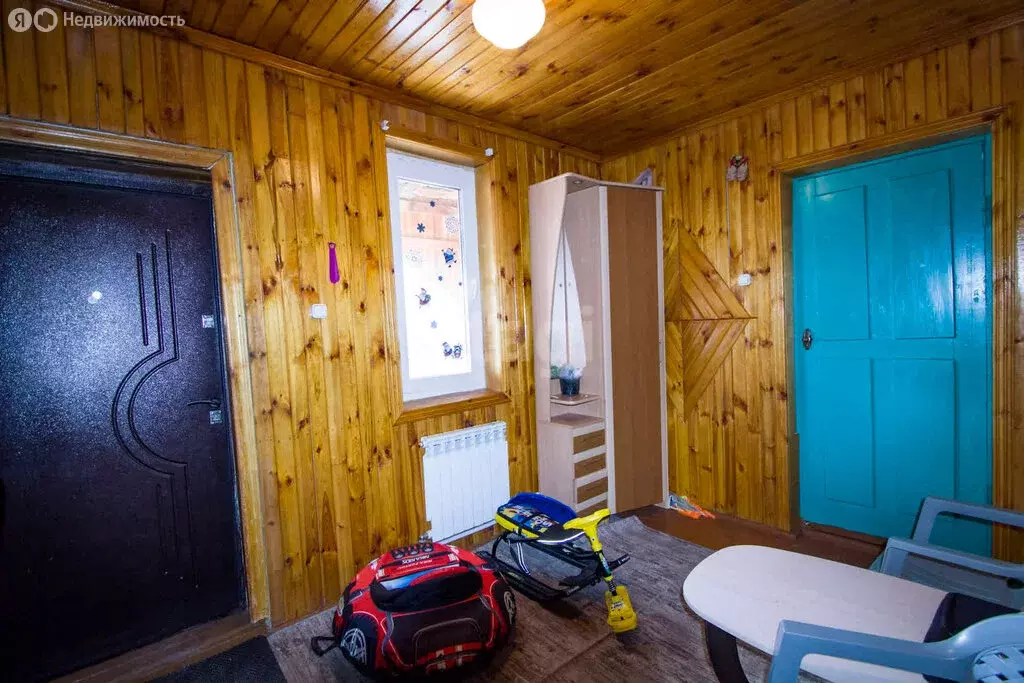 3-комнатная квартира: Заводоуковск, улица Сосновый Микрорайон, 18 (66 ... - Фото 2