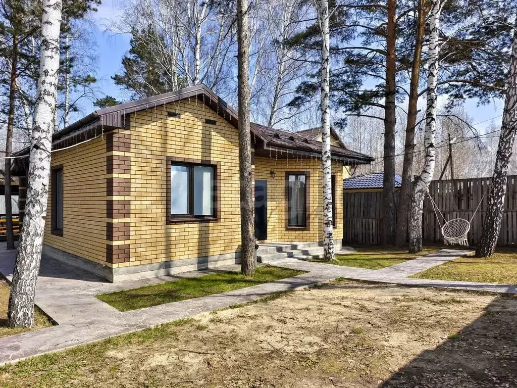 Дом в Тюменская область, Тюмень Автомобилист СНТ, ул. Сливовая (73 м) - Фото 0