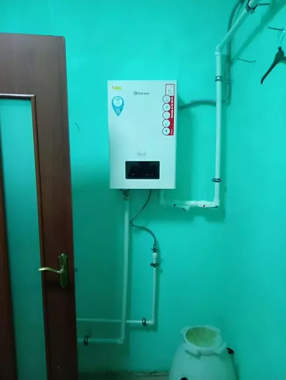 Дом в Ленинградская область, Кингисеппский район, Котельское с/пос, д. ... - Фото 1