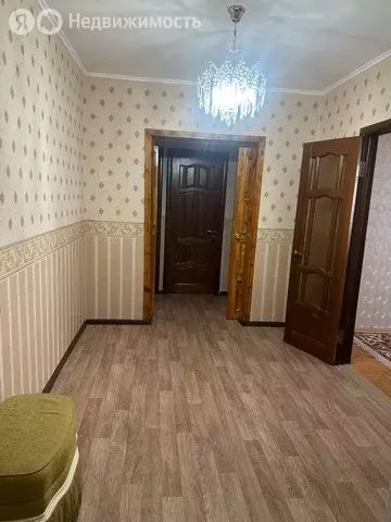 3-комнатная квартира: Нальчик, улица Шогенова, 18 (62.3 м) - Фото 2