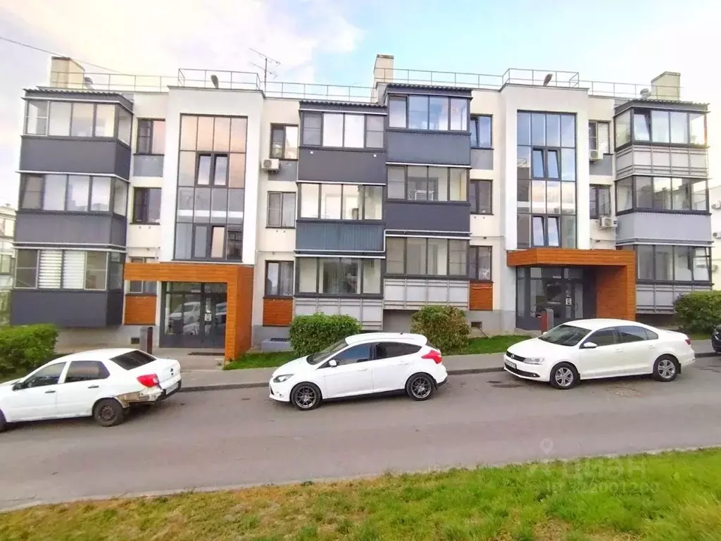 2-к кв. Волгоградская область, Волгоград ул. Добрушина, 7Б (48.1 м) - Фото 1