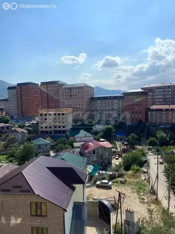 2-комнатная квартира: Махачкала, улица Перова, 15 (50 м) - Фото 0