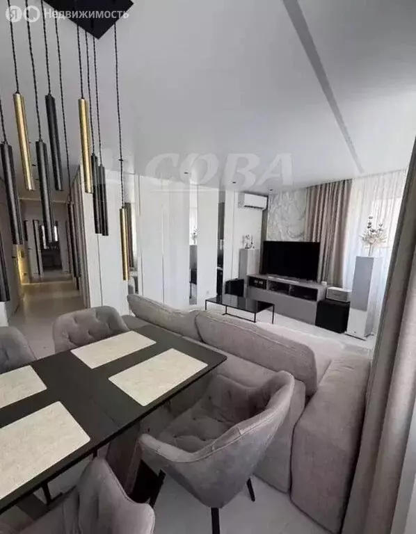 4-комнатная квартира: Тюмень, улица Новосёлов, 92 (92 м) - Фото 1