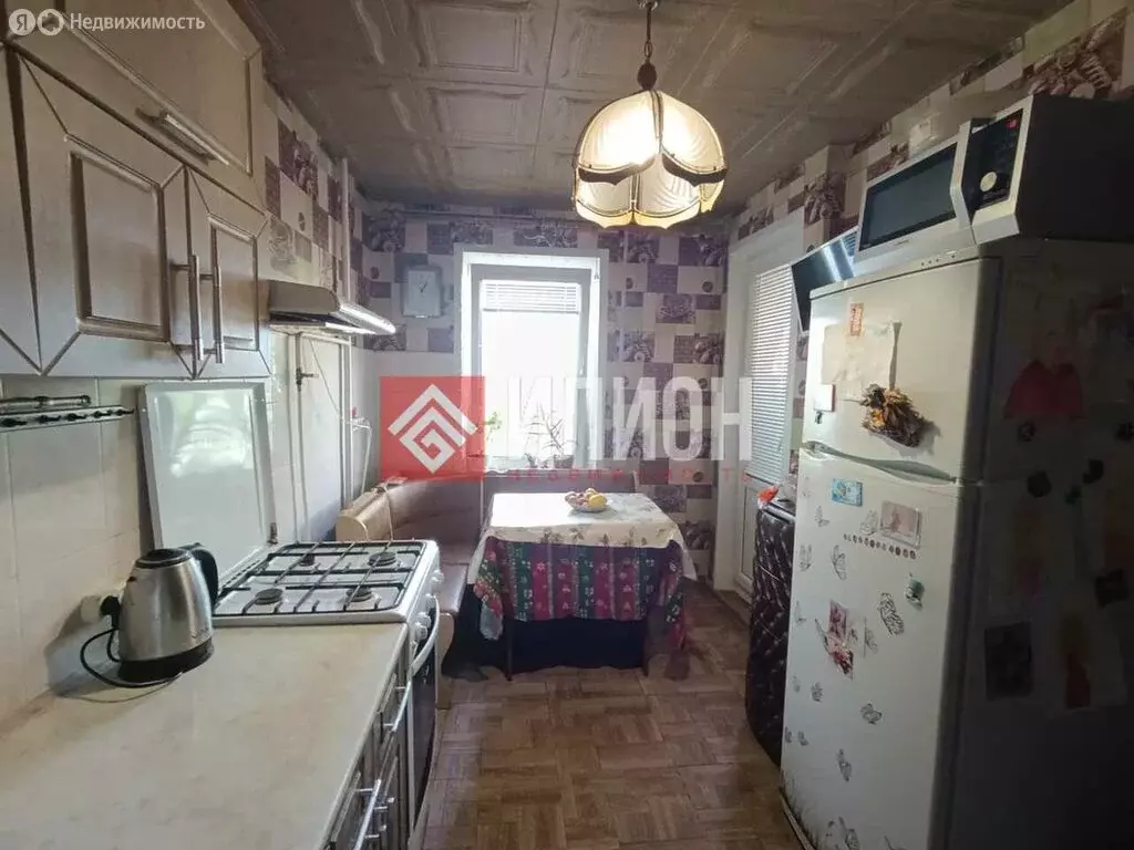 3-комнатная квартира: Севастополь, проспект Октябрьской Революции, ... - Фото 1