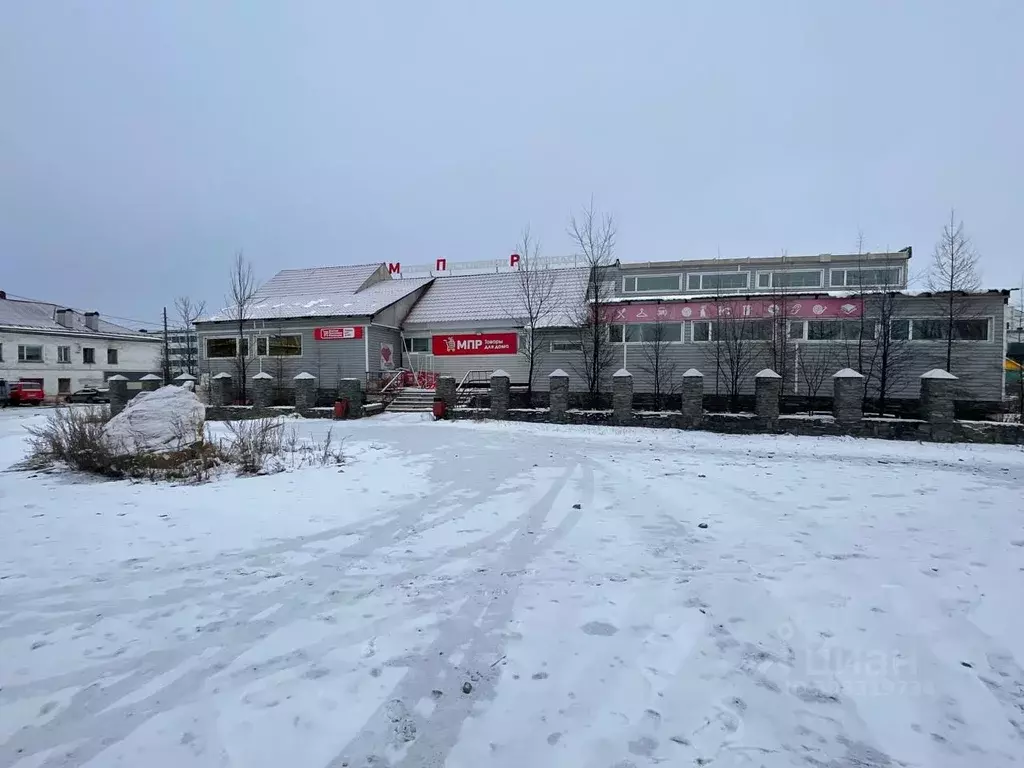 Торговая площадь в Магаданская область, Сусуман ул. Раковского, 7 (372 ... - Фото 0