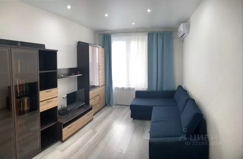 1-к кв. Московская область, Красногорск бул. Космонавтов, 17 (40.0 м) - Фото 0