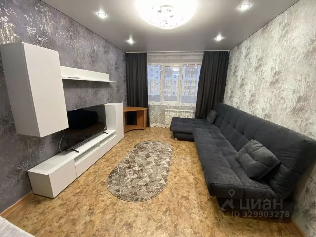 3-к кв. Татарстан, Елабуга 4/5 мкр, ул. Хирурга Нечаева, 16А (70.0 м) - Фото 1