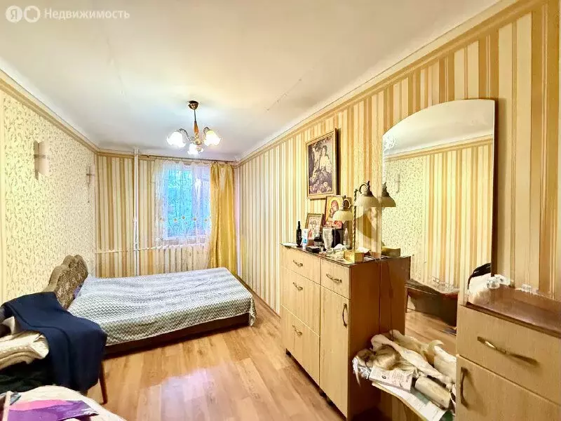 3-комнатная квартира: Алушта, улица Ленина, 45 (54.9 м) - Фото 1