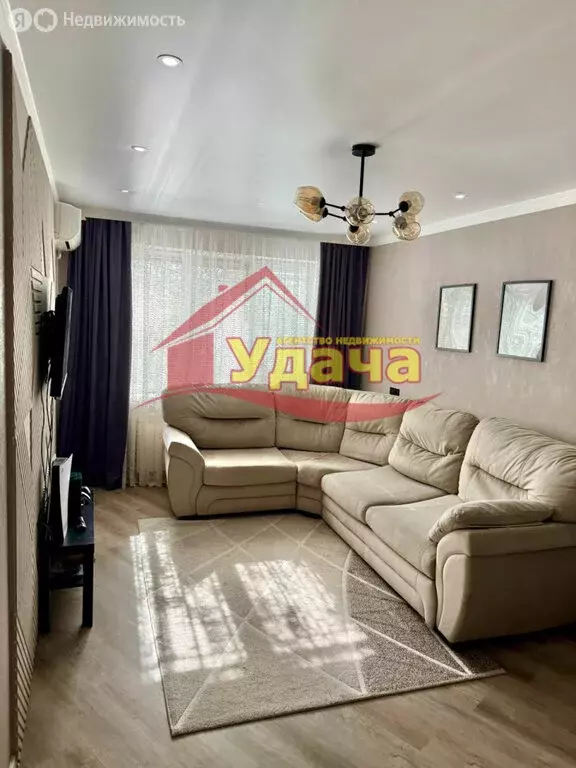 3-комнатная квартира: Орск, посёлок Строитель, улица Докучаева, 52А ... - Фото 2