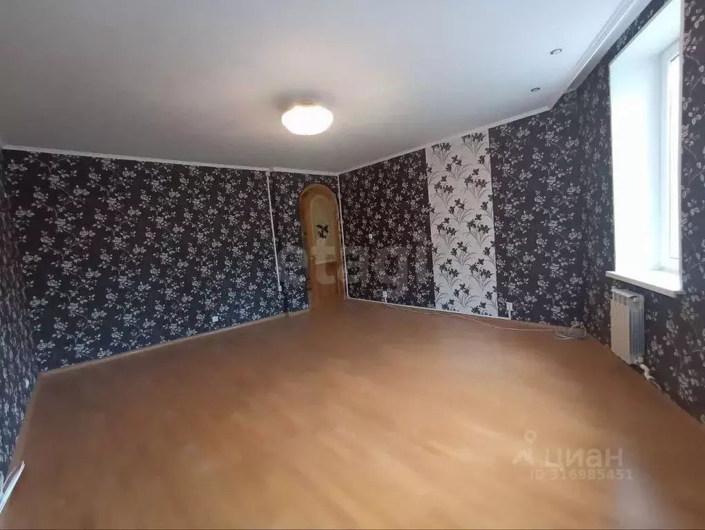 3-к кв. Брянская область, Брянск ул. Фокина, 93 (216.9 м) - Фото 1