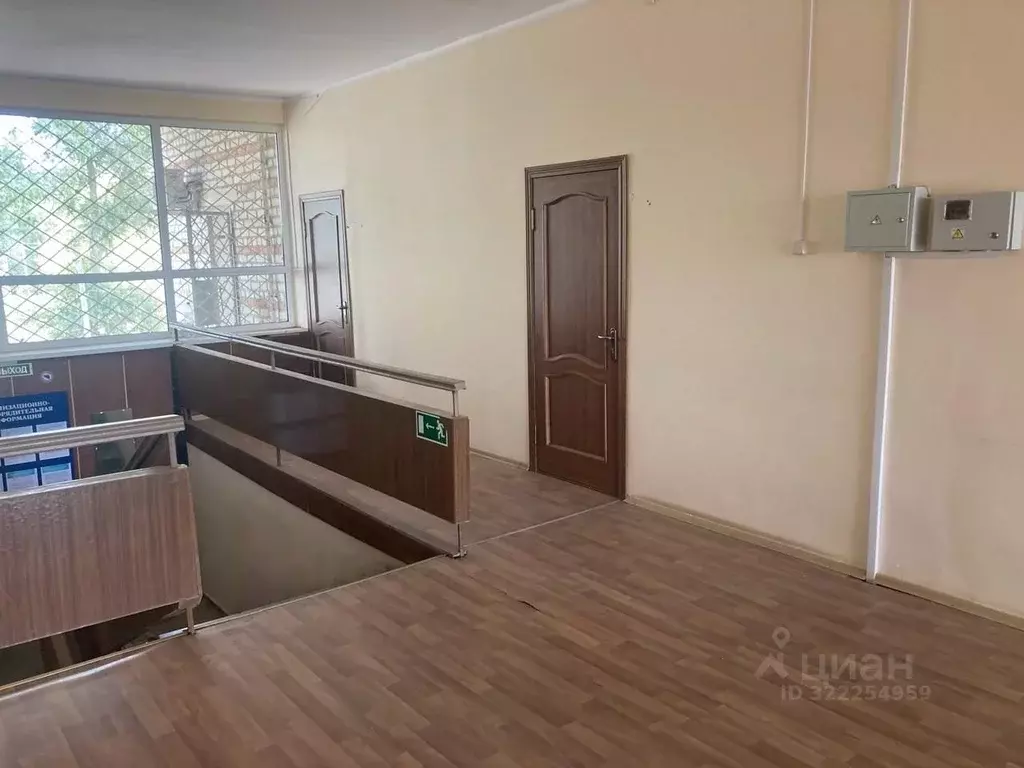 Помещение свободного назначения в Ставропольский край, с. Левокумское ... - Фото 2