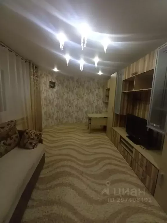 2-к кв. Псковская область, Псков Западная ул., 2в (55.0 м) - Фото 1