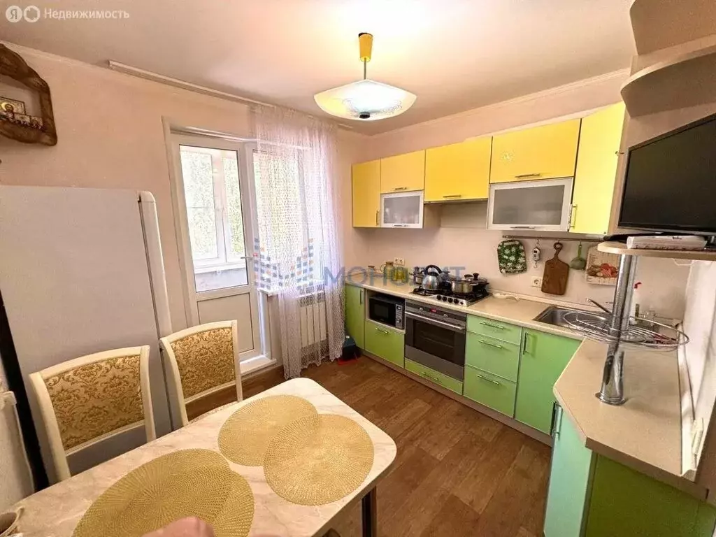 2-комнатная квартира: Йошкар-Ола, улица Зарубина, 12А (54 м) - Фото 0
