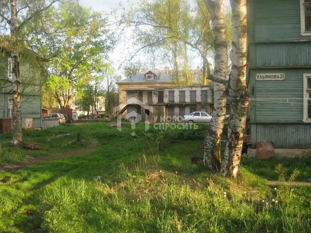 Участок в Ленинградская область, Шлиссельбург Кировский район, ул. ... - Фото 1