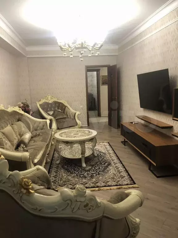 2-к. квартира, 90 м, 4/6 эт. - Фото 1