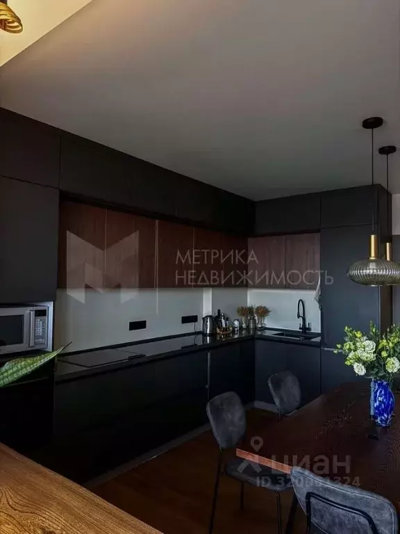 1-к кв. Тюменская область, Тюмень ул. Мельникайте, 36 (64.0 м) - Фото 1