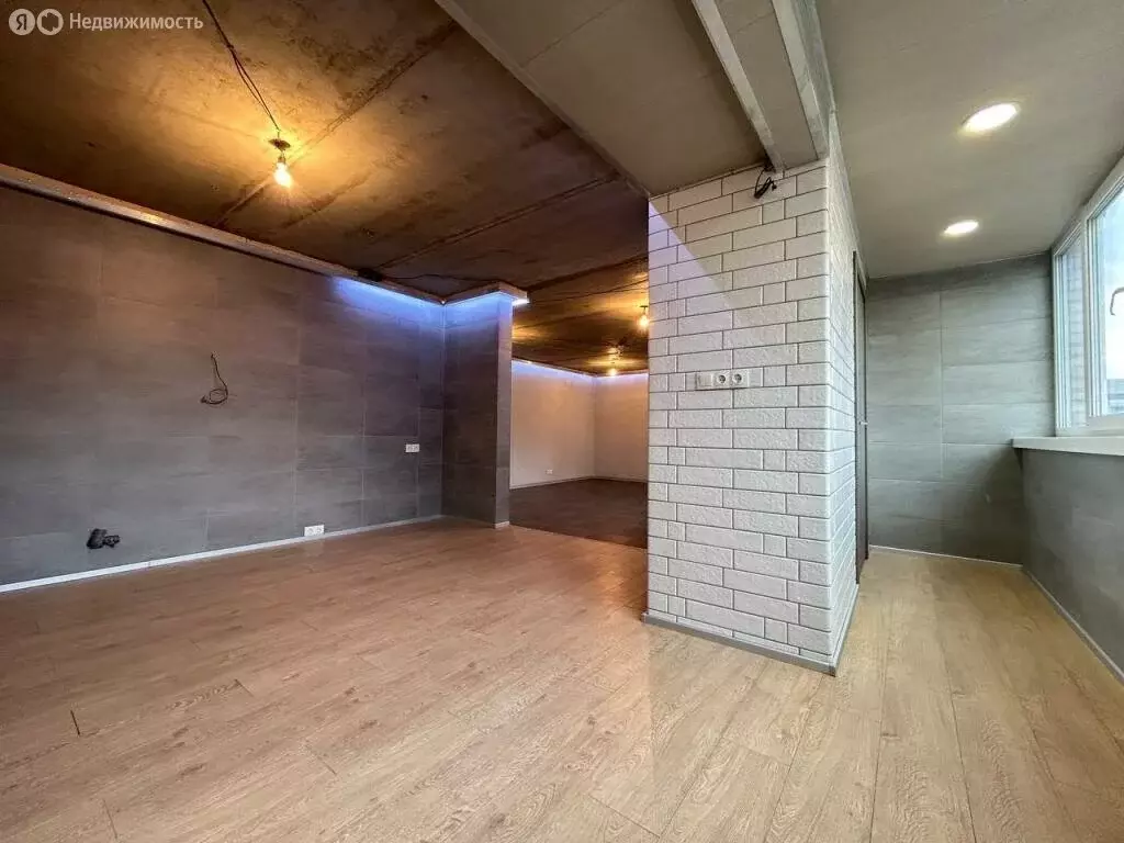 3-комнатная квартира: Абакан, улица Маршала Жукова, 70А (101.3 м) - Фото 2