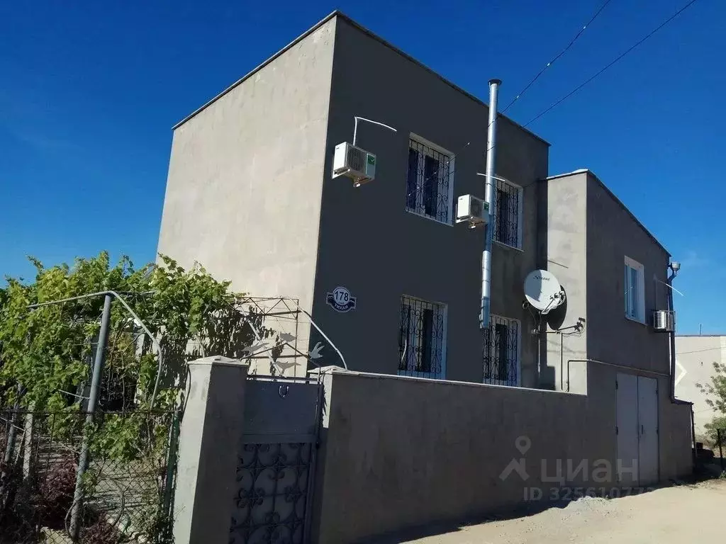 Дом в Крым, Сакский район, Уютненское с/пос, Приморье садовое ... - Фото 1