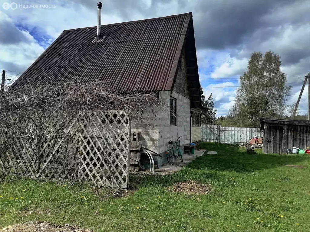 Дом в Псковский район, Торошинская волость, деревня Черняковицы (80 м) - Фото 2
