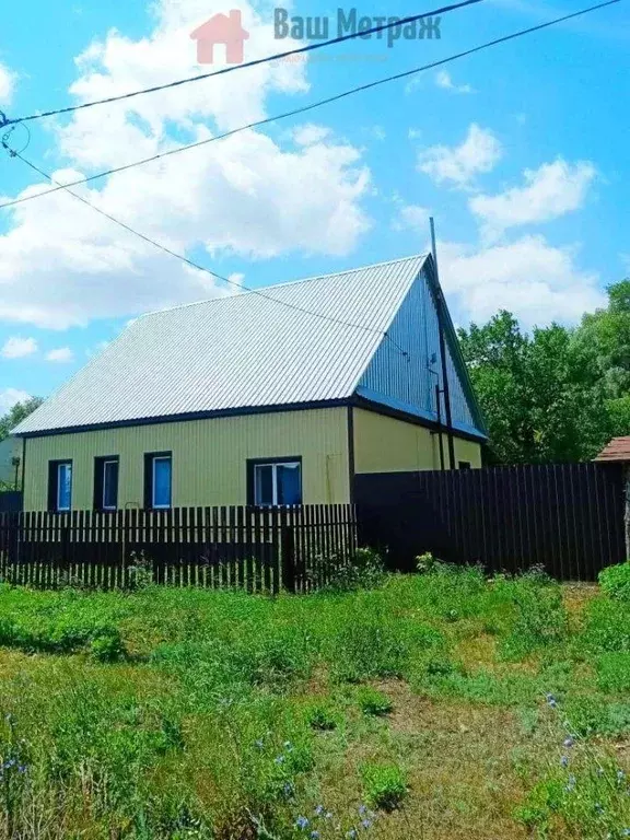 дом в оренбургская область, бузулукский район, с. староалександровка . - Фото 1