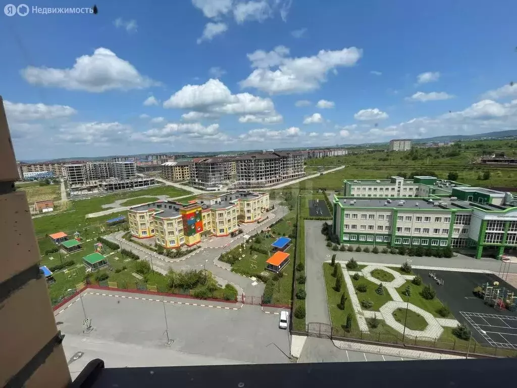 2-комнатная квартира: Магас, улица Мочко Базоркина, 18А (98 м) - Фото 2