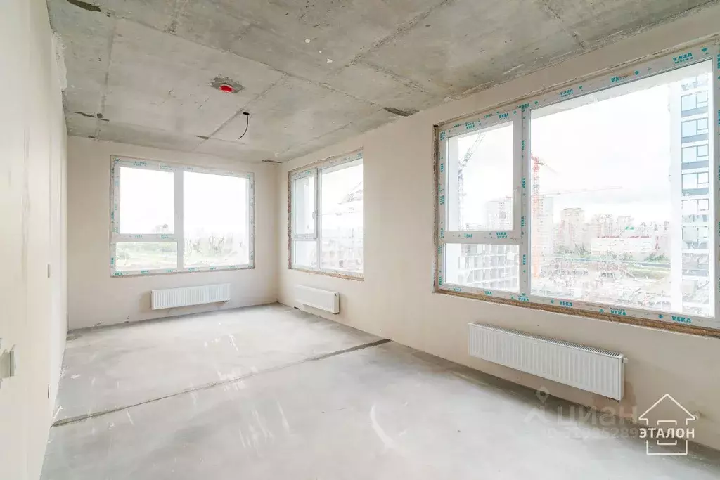 2-к кв. Омская область, Омск ул. Б.Г. Шаронова, 9 (63.8 м) - Фото 1