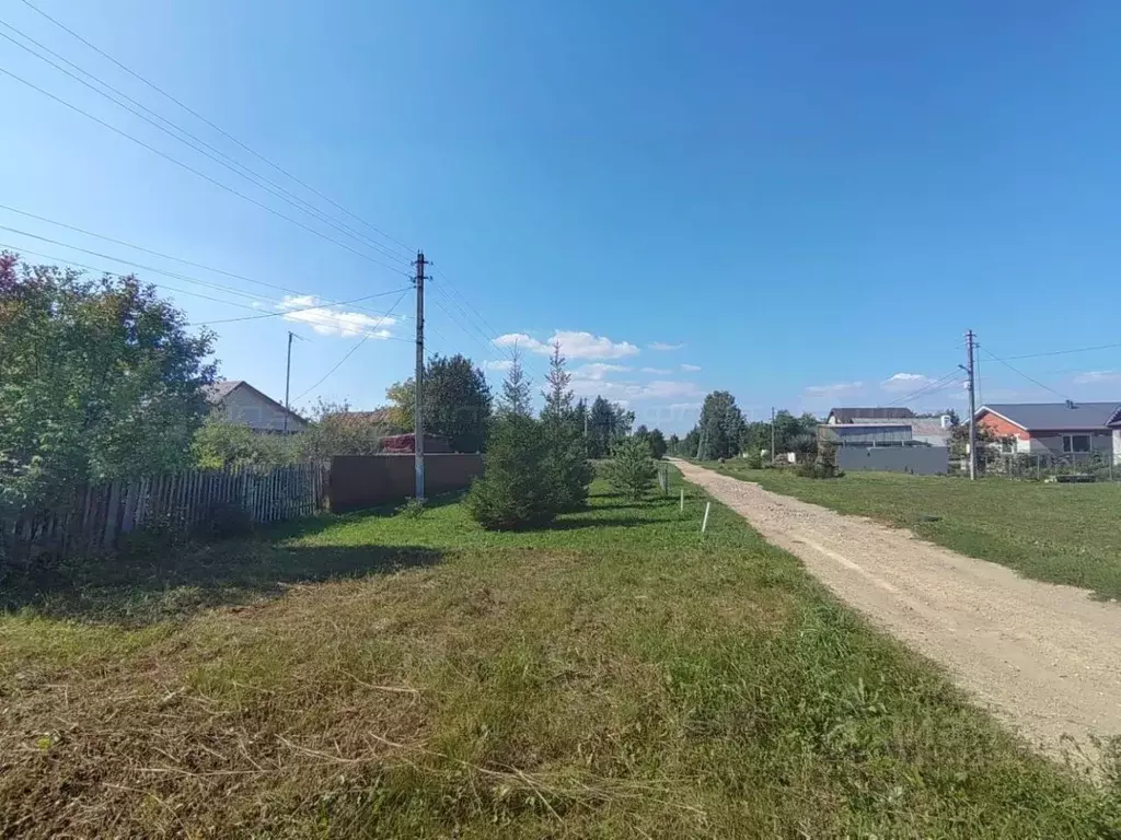 Участок в Татарстан, Лаишевский район, с. Рождествено ул. Калинина, 63 ... - Фото 0