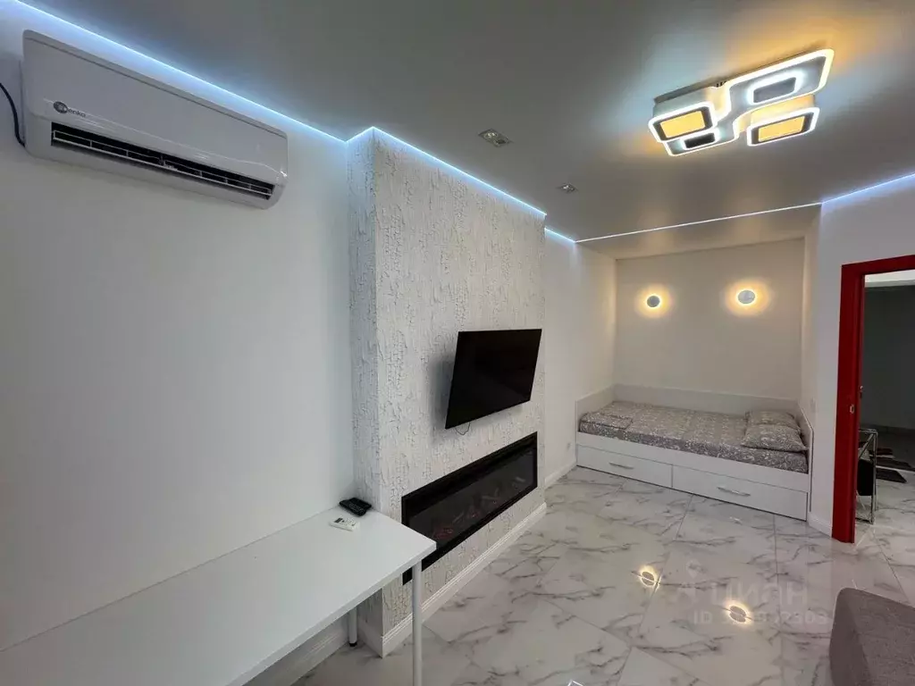 1-к кв. Татарстан, Казань ул. Разведчика Ахмерова, 7 (37.0 м) - Фото 1