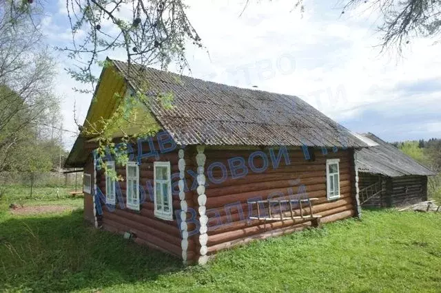 Дом в Новгородская область, Валдайский район, Яжелбицкое с/пос, д. ... - Фото 1