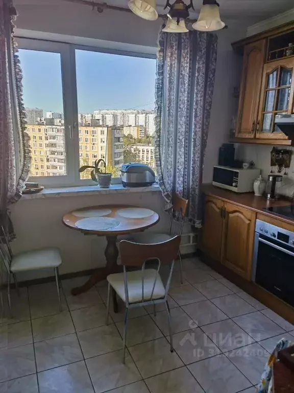 3-к кв. Москва Новоясеневский просп., 17/50 (80.0 м) - Фото 0