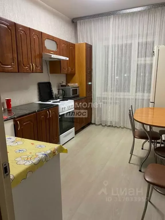 3-к кв. Ханты-Мансийский АО, Нижневартовск ул. Строителей, 20 (72.0 м) - Фото 0