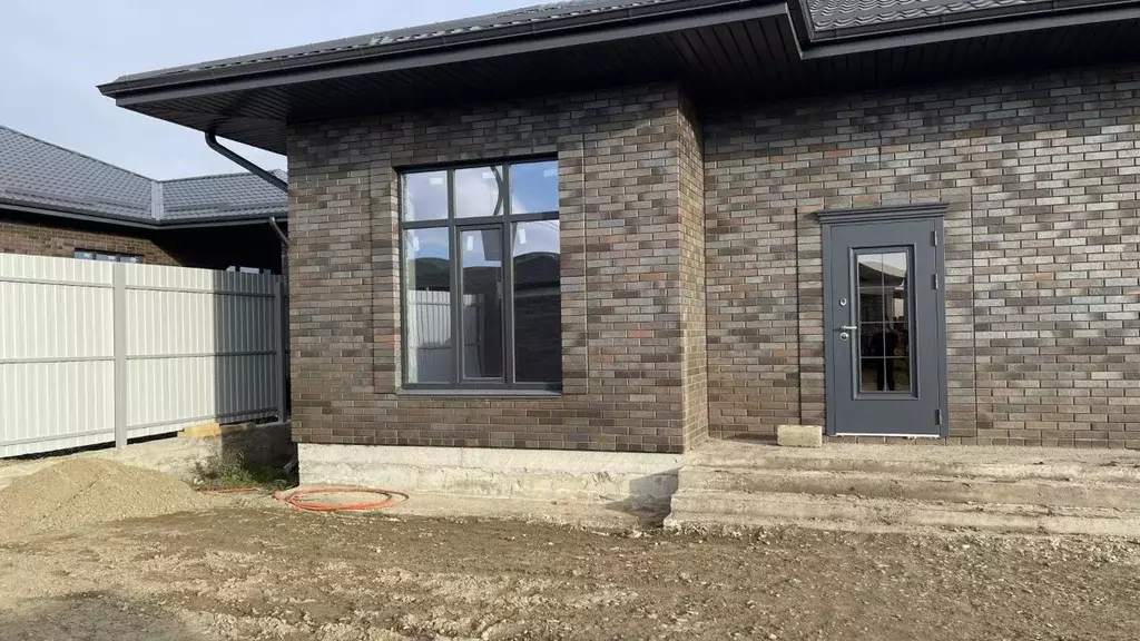 Дом в Ставропольский край, Ставрополь ул. Гавриила Чередника, 53 (160 ... - Фото 2