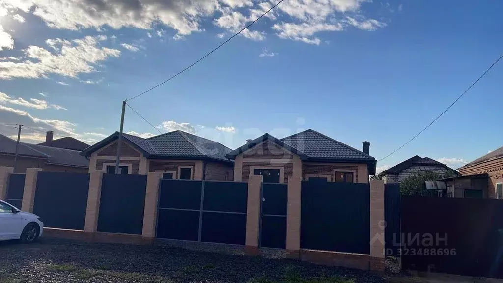 Дом в Ростовская область, Батайск Белорусская ул. (120 м) - Фото 1