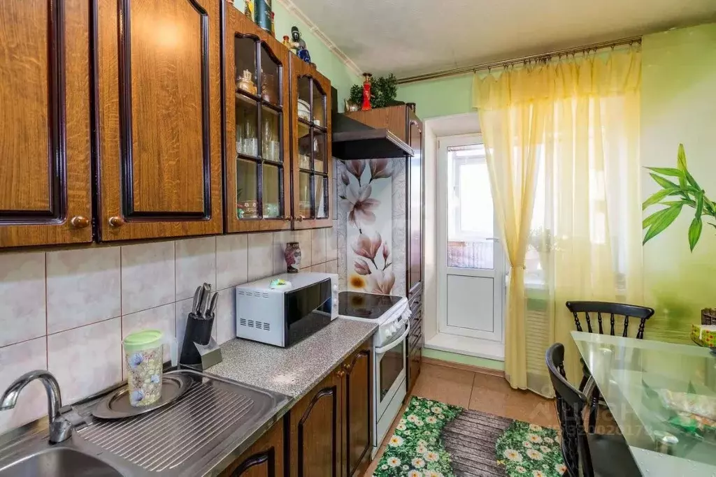 3-к кв. Ханты-Мансийский АО, Сургут ул. Островского, 21 (70.3 м) - Фото 0