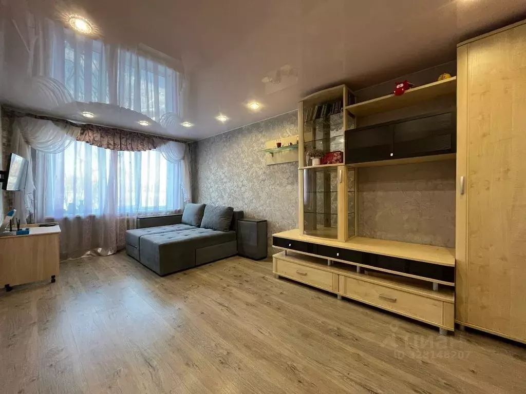 3-к кв. Кировская область, Киров ул. Азина, 41 (62.0 м) - Фото 2