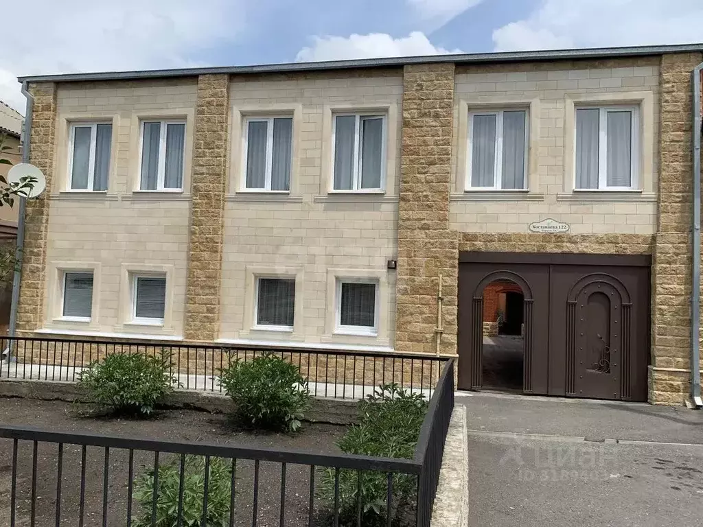 Дом в Северная Осетия, Владикавказ ул. Кастанаева, 122 (200 м) - Фото 2