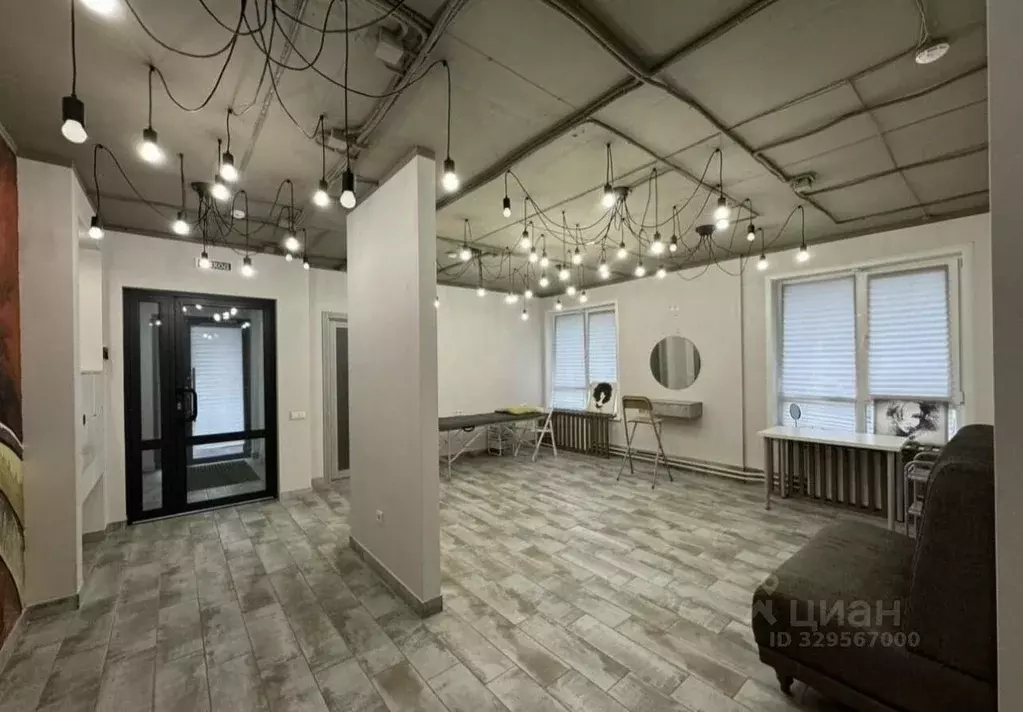 Офис в Алтайский край, Барнаул ул. Димитрова, 126 (62 м) - Фото 1