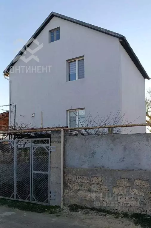 Дом в Крым, Сакский район, Суворовское с/пос, Чайка-С потребительский ... - Фото 1