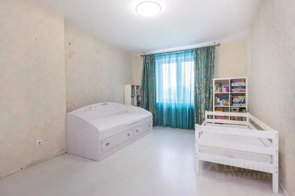 2-к кв. Башкортостан, Уфа Революционная ул., 70 (61.7 м) - Фото 0