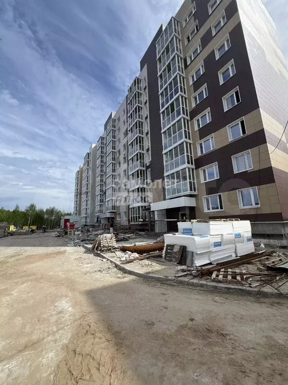 Аукцион: 4-к. квартира, 98,9 м, 3/9 эт. - Фото 1